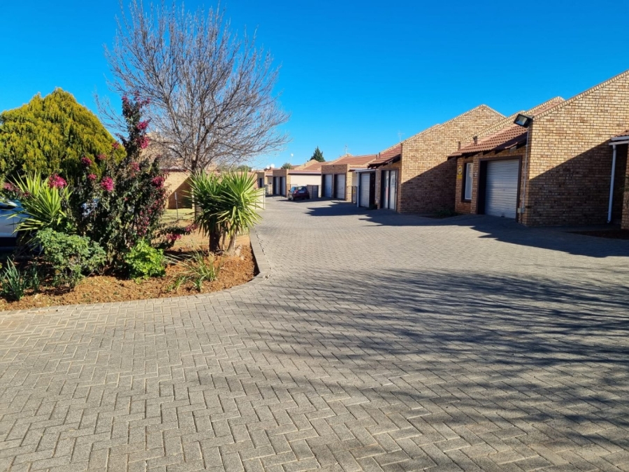 2 Bedroom Property for Sale in Fauna Free State